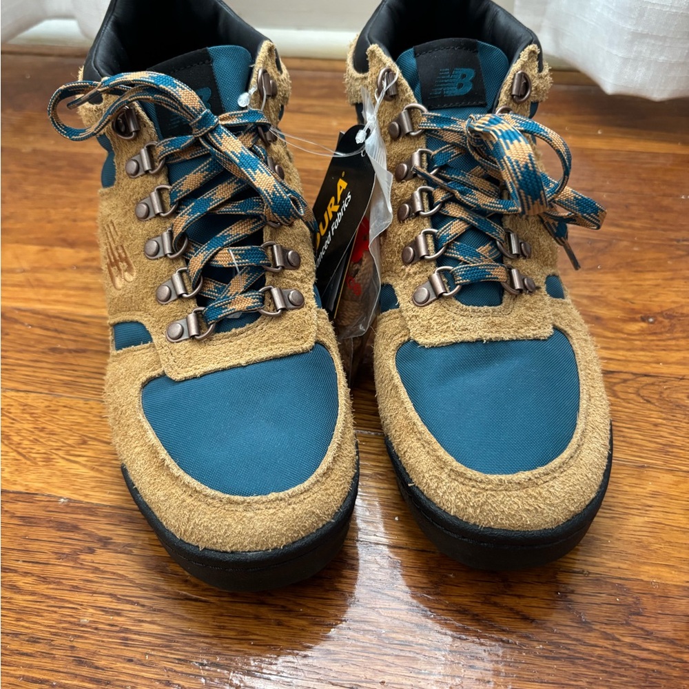 New Balance Men's Teal and Tan Boots Shoes